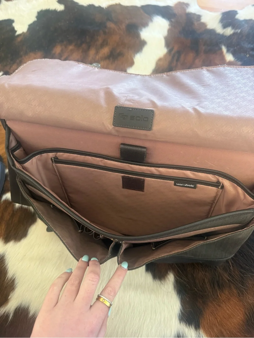 solo Brown Leather Messenger Bag with Adjustable Strap